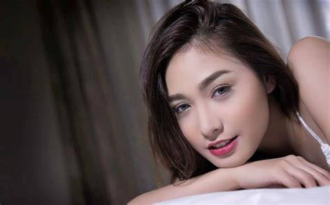 Sachzna pinay model .